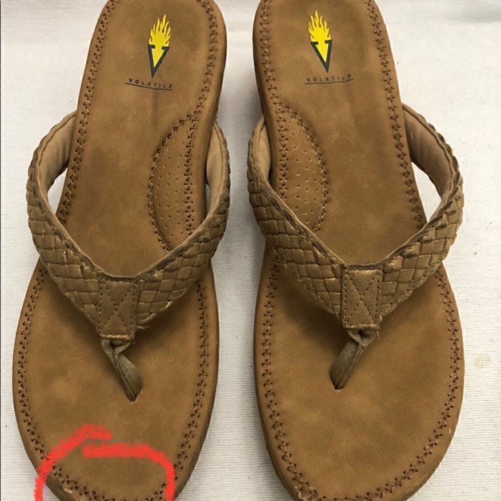 Volatile Reagan flip flop size 11 - Picture 8 of 10